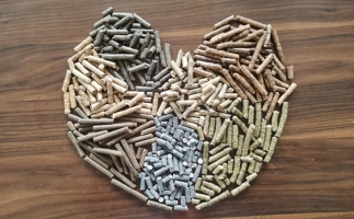 木屑颗粒机加工的颗粒卖给谁？我知道